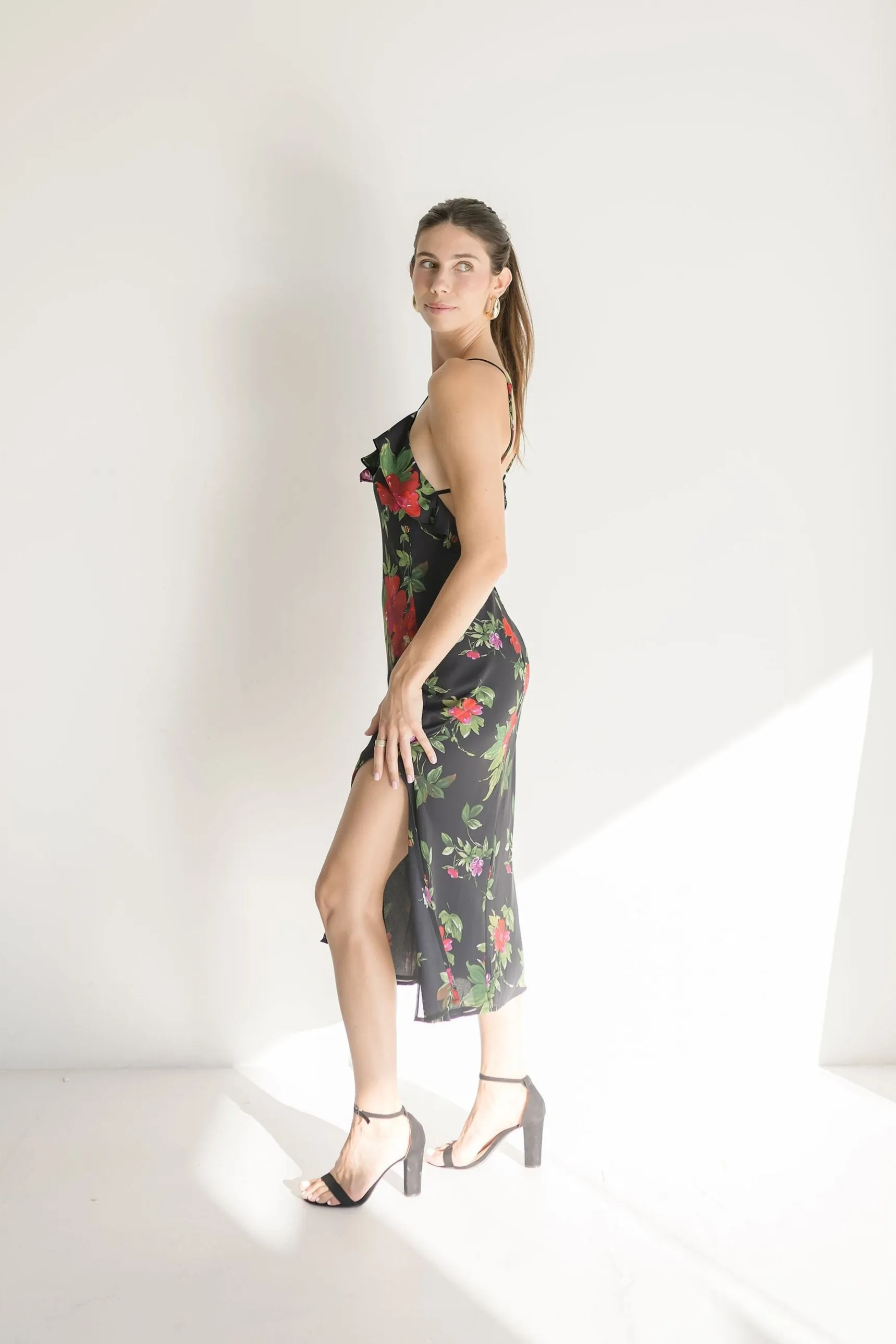Jasmine Sleeveless Back Tie Floral Print Ruffle Midi Dress Black