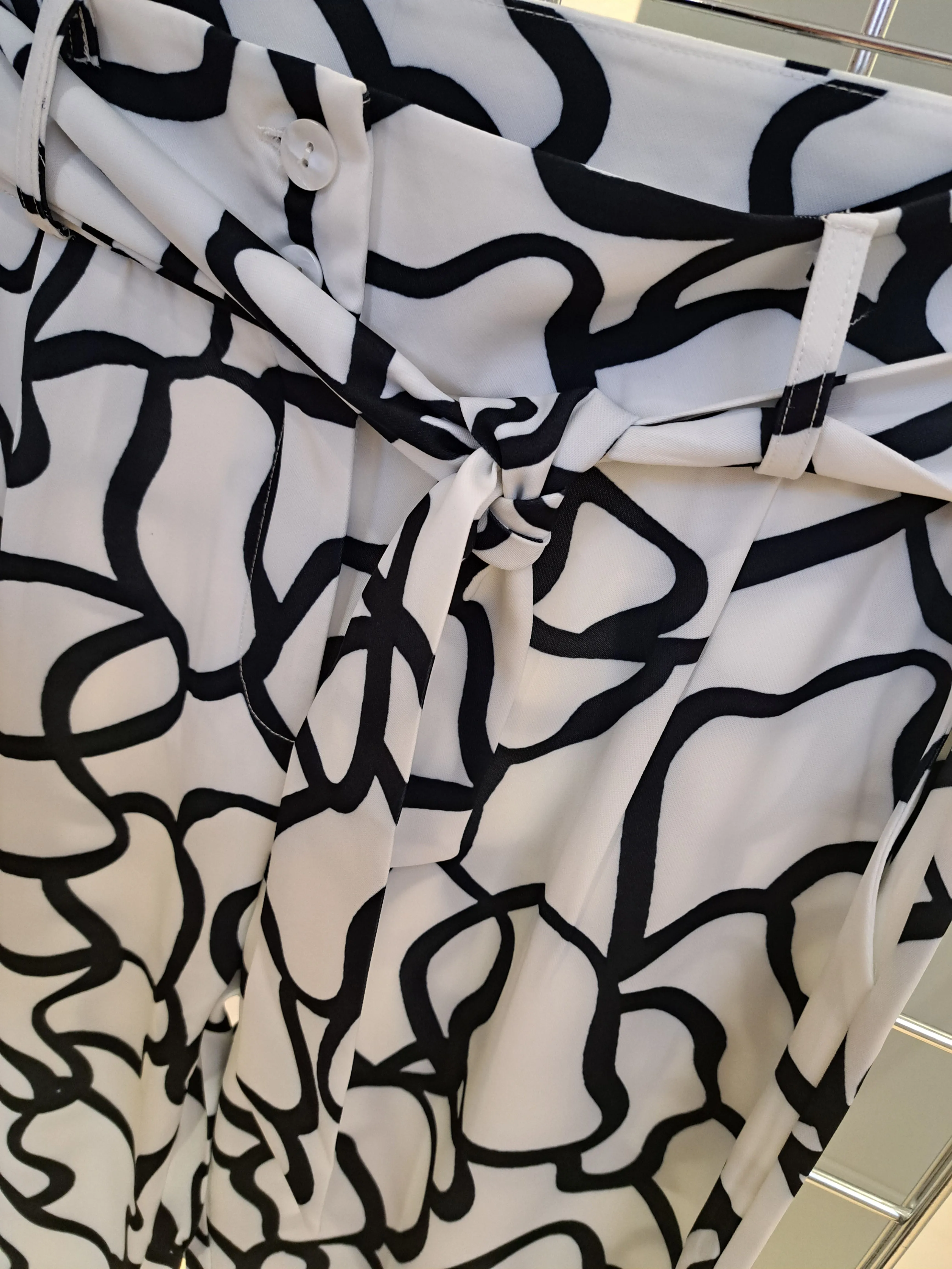 Uchuu Black and White trousers